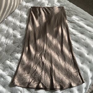 NWOT Aritzia midi slip skirt 0